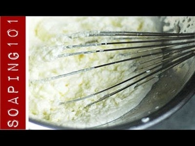 How to make Foaming Sugar Scrub {2 different ways}