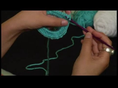Making Double Crochet Scrunchies : Double Crochet Scrunchie Second Row
