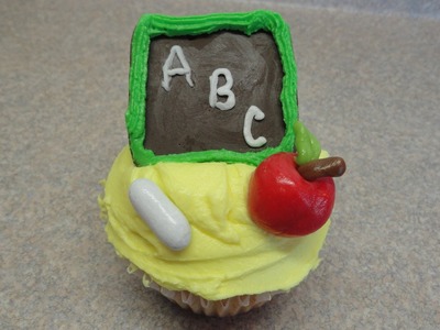 Decorating Cupcakes #112: Back to School- Chalkboard & Apple - Computer cupcake