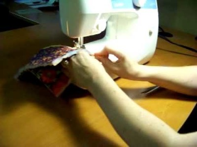 How to Sew a Cosmetic Bag-5 of 9