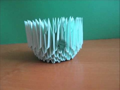 Modular origami vase.wmv