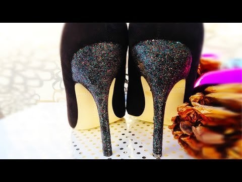 How to Fix Scuffed Heels With Glitter Polish | Sweet Hacks