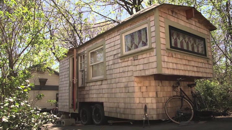 Tiny Yellow House - Sage's Gypsy Wagon (Handbuilt portable cabin.tiny home in Boston)