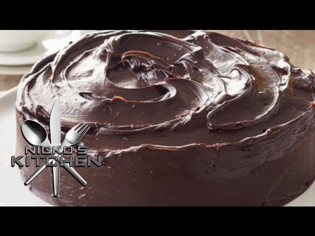 HOW TO MAKE CHOCOLATE CAKE