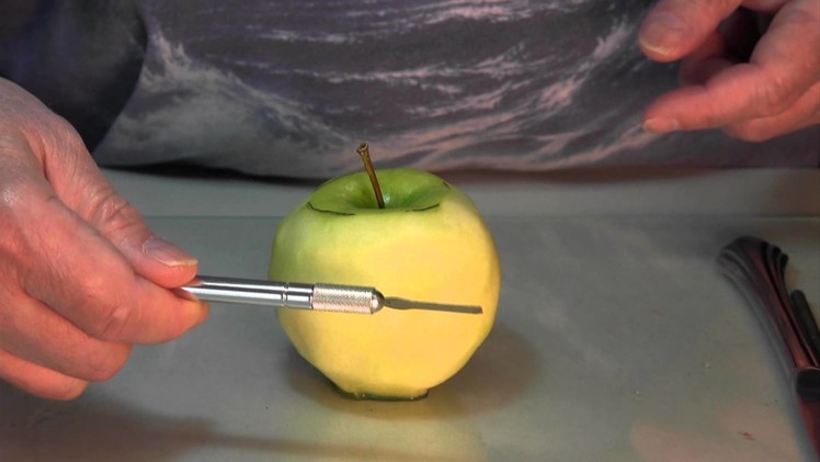 How to Make  Shrunken Heads from Apples