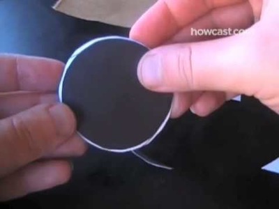 How to Recycle Refrigerator Magnets