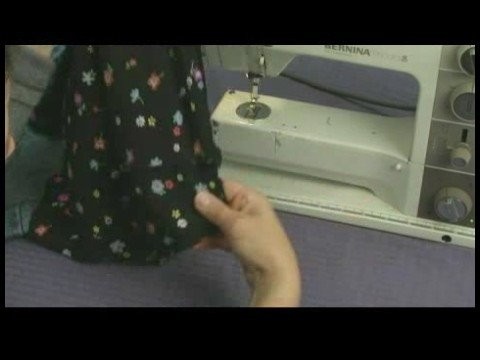Making Handbags & Carryalls From Recycled Jeans : Make a Jeans Handbag: Sewing Around Lining