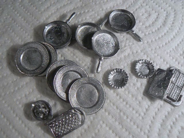 Metal Minis for the Dollhouse