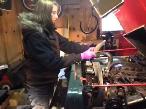 Jeep YJ Wrangler Radiator.thermostat.water pump.serpentine belt removal