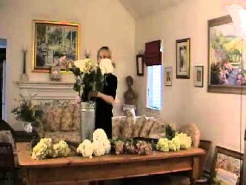 How to make a hydrangea flower arrangement