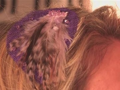 How To Make A Pretty Feather Hair Ornament