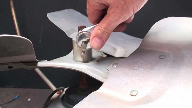 How to pull a condenser fan blade
