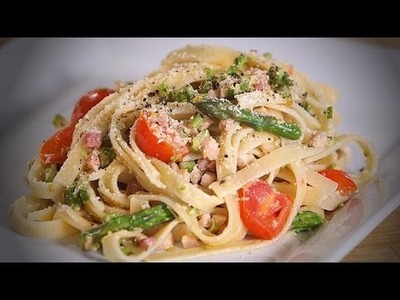 Easy Tagliatelle With Tomatoes and Asparagus | Ingrid Dishes
