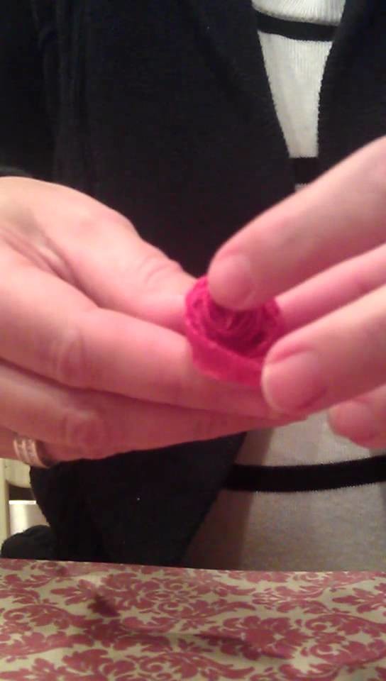 How to Make Tissue Rosette Balls