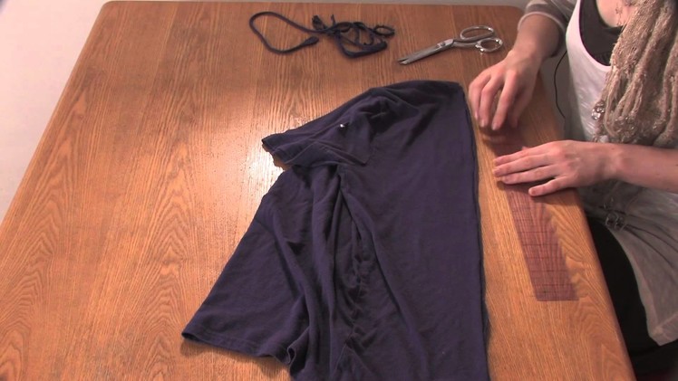 Steps for How to Cut Up T-Shirts Like a Corset Without Sewing : DIY Shirt Designs