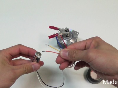 Unipolar stepping motor running without driver circuit