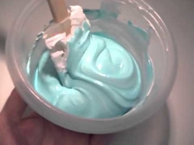 How to add gel.paste food coloring to royal icing