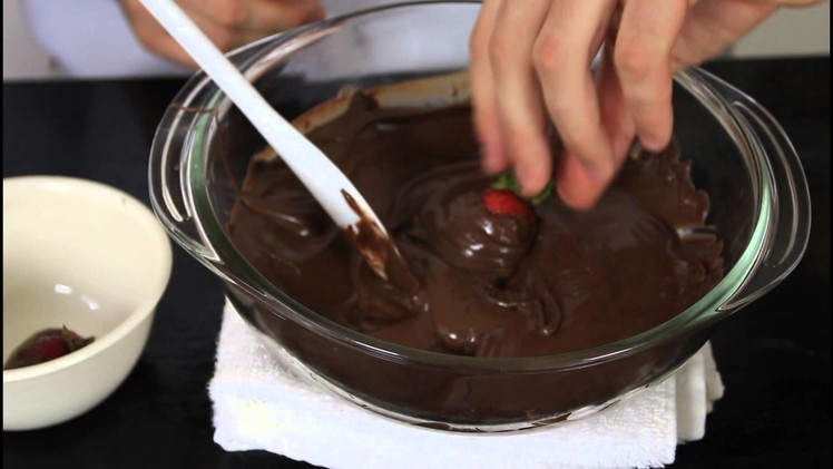 How to Make Chocolate Bowls - Hacking Kitchen
