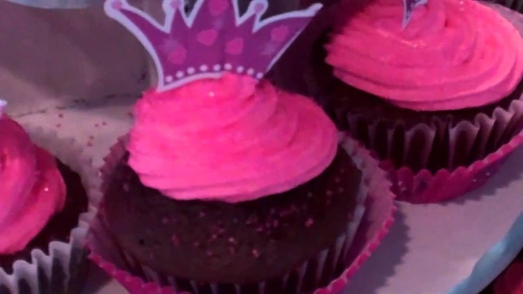 Princess Cake with Cupcakes
