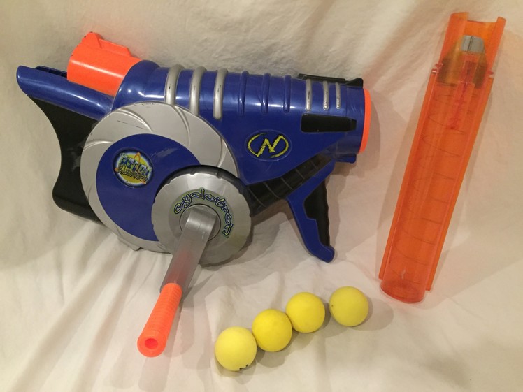 Vintage Review: The Nerf Cyclo-Tron (Full Auto Ball Blasting!)