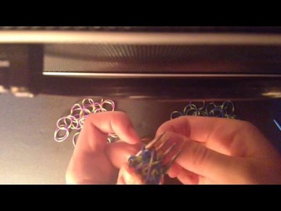 How to make a snake charm.toy with loom bands and 2 forks