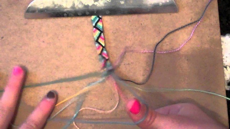 How to make Friendship Bracelets: 3D Zig Zag