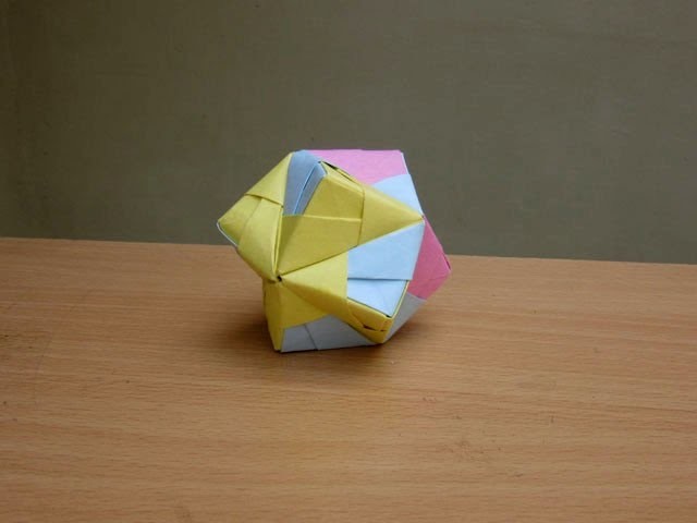 How to Make a Paper Stellated Octahedron - Easy Tutorials