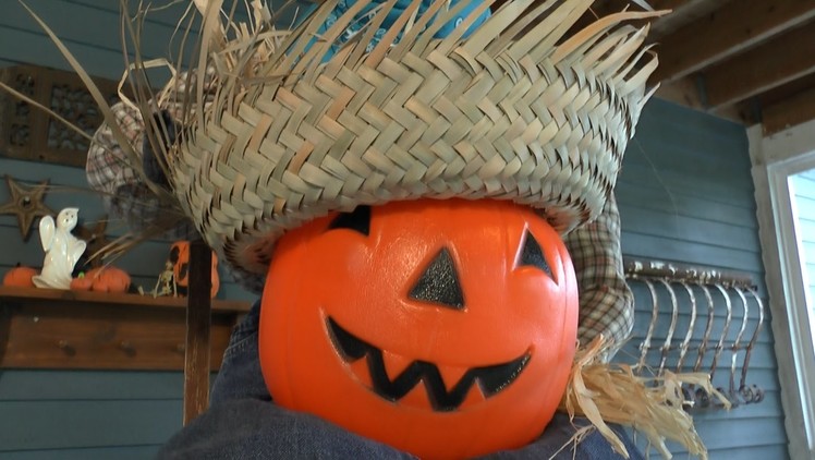 Happy Scarecrow DIY Halloween Project by Goodwill's Merri Cvetan