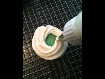 How to ice a cupcake with a classic swirl