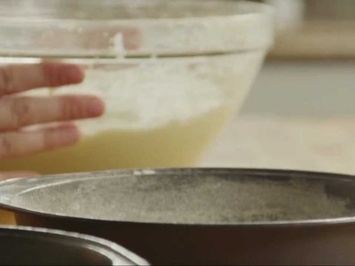 How to Make Homemade Yellow Cake