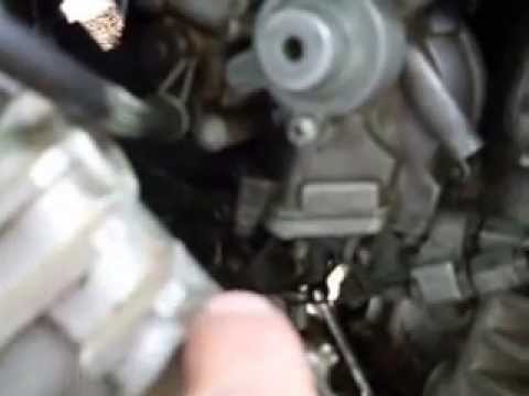 How to remove and install  a carburetor on a Kawasaki vulcan 750
