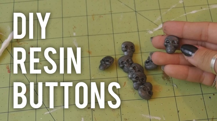 How to Make Resin Buttons : DIY