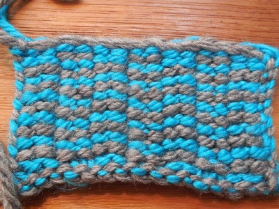 Moss stitch on knitting loom. horizontal stripes