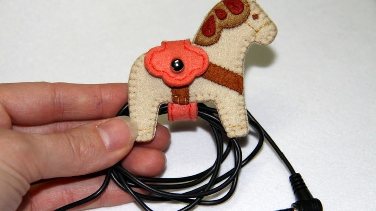 How To Make a Cute Horse Earphone Holder - DIY Technology Tutorial - Guidecentral
