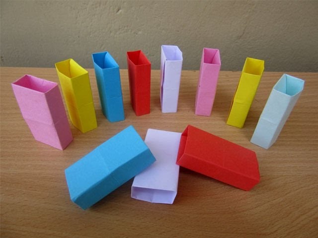 How to Make a Paper Dominos - Easy Tutorials