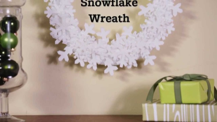 Christmas Wreath Ideas: Easy Snowflake Wreath