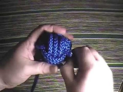 How to tie a Monkey's Fist knot