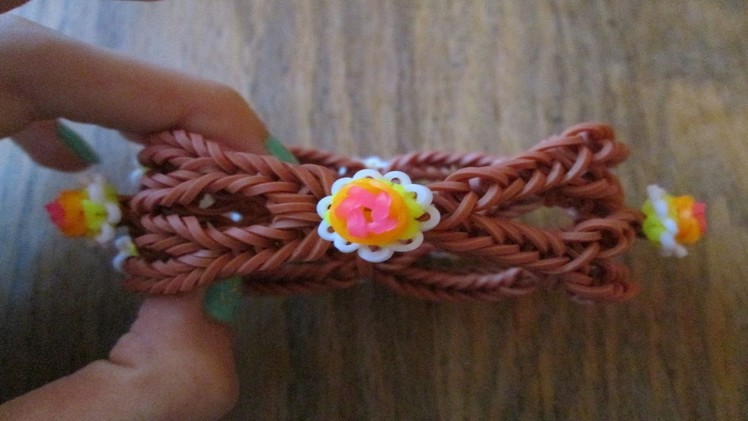 Rainbow Loom-  The Best Way to Seamlessly Finish a Bracelet!