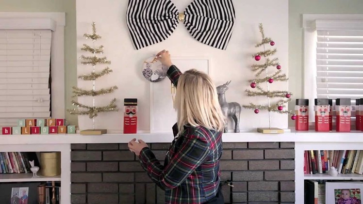 How to decorate your mantle for the Holidays. The Alison Show