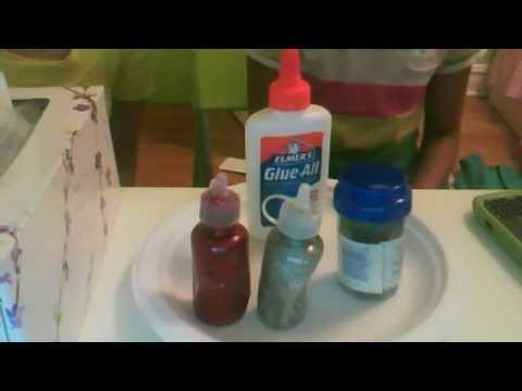 How to make a maroon colored glitter glue :)