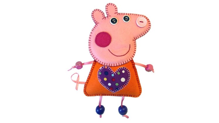How to make Peppa Pig felt plushie luggage tag with free pattern by Lisa Pay