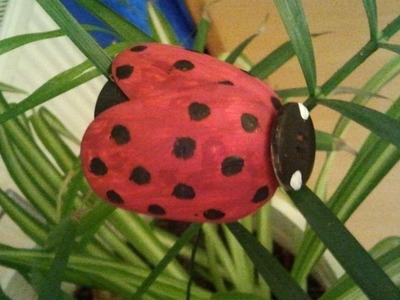 How To Make A Decorative Ladybug - DIY Crafts Tutorial - Guidecentral