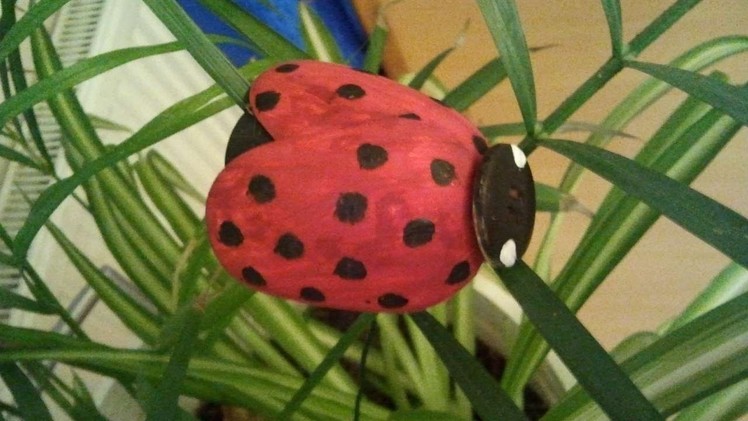 How To Make A Decorative Ladybug - DIY Crafts Tutorial - Guidecentral