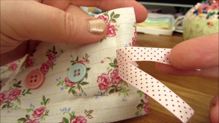 ~Tutorial: Sew a cute fabric bookmark~