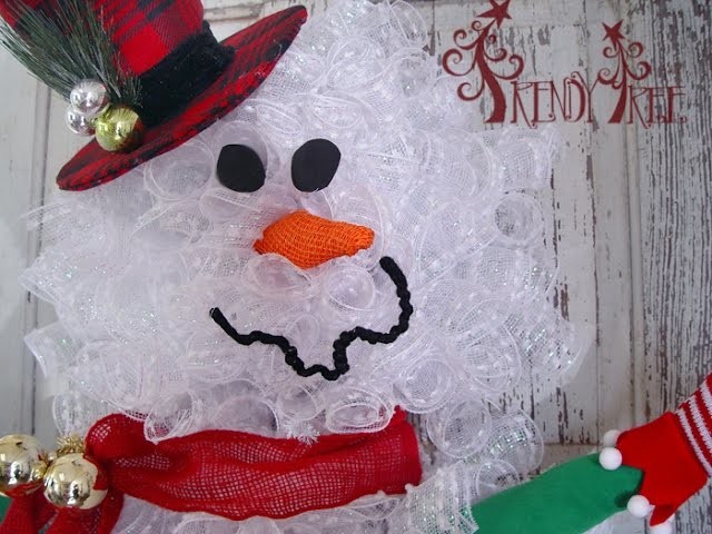 Snowman Wreath Tutorial by Trendy Tree