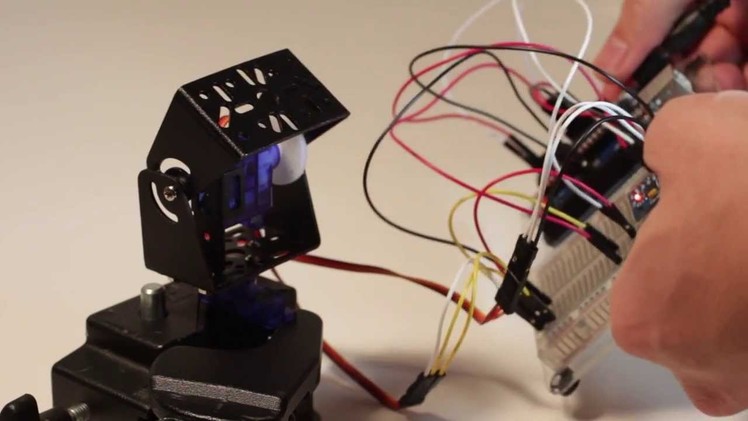 1.2 DIY Arduino Camera Pan.Tilt Stabilizer with Accelerometer