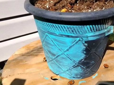 DIY How to rejuvenate a Plastic Flower Pot with paint to look like aged copper