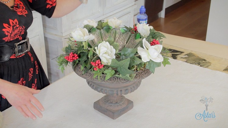 How to Make Decorative Wreath Containers