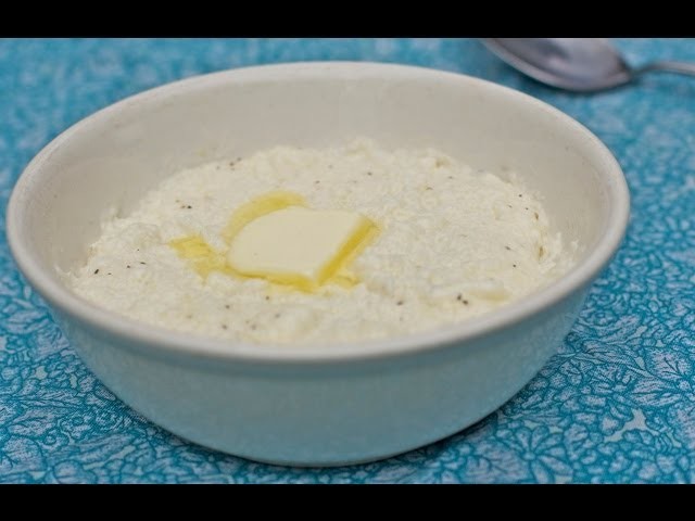 Creamy Breakfast Grits Recipe (Never use the recipe on that package)