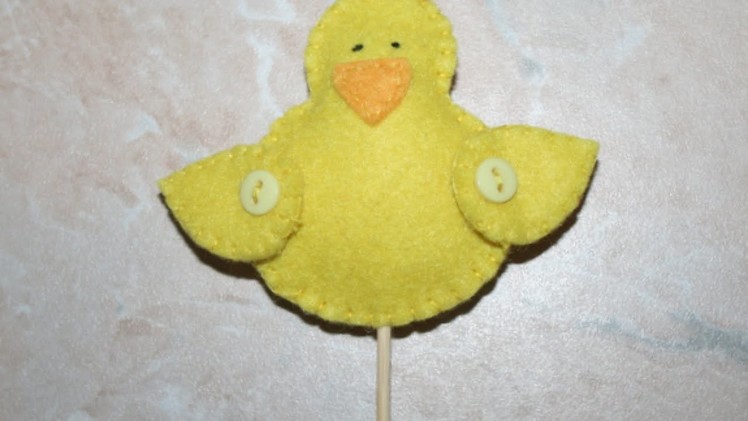 Make a Nice Felt Chicken Decoration - DIY Crafts - Guidecentral